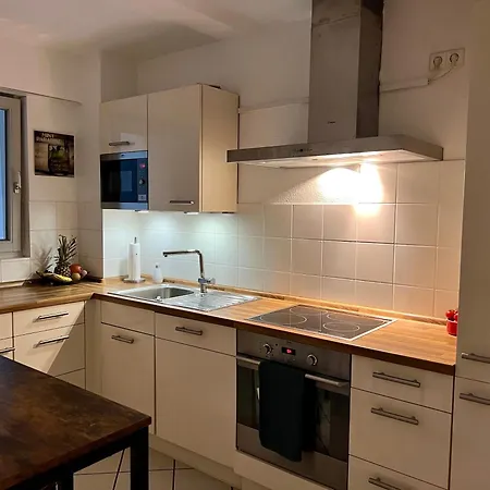 Stylish, Cosy Flat Close To Center דירה *