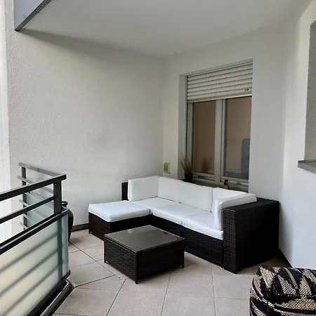 Stylish, Cosy Flat Close To Center * קלן